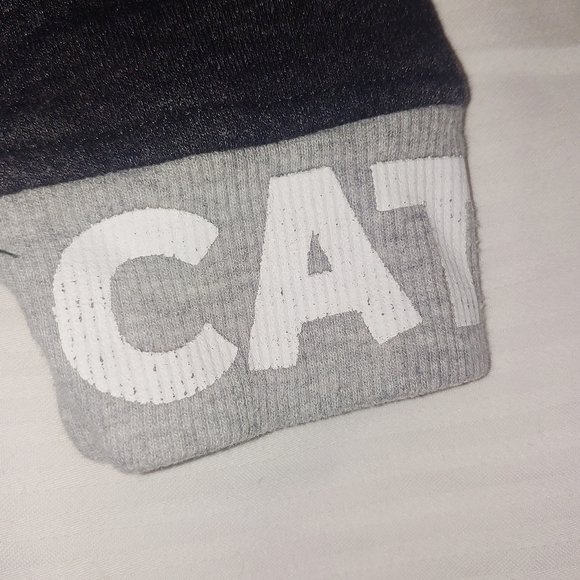 Two 4T sweaters - Picture 10 of 13